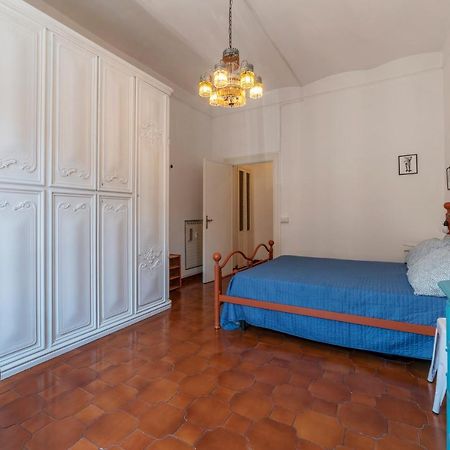 Santa Maria Maggiore Roomy And Bright Flat Rom Exteriör bild