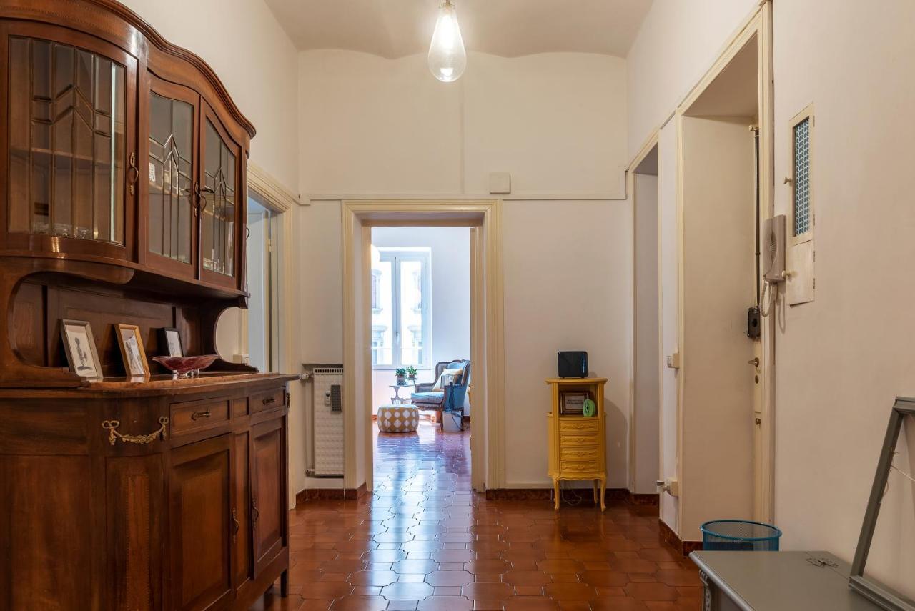 Santa Maria Maggiore Roomy And Bright Flat Rom Exteriör bild